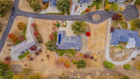 A home in Ahwahnee