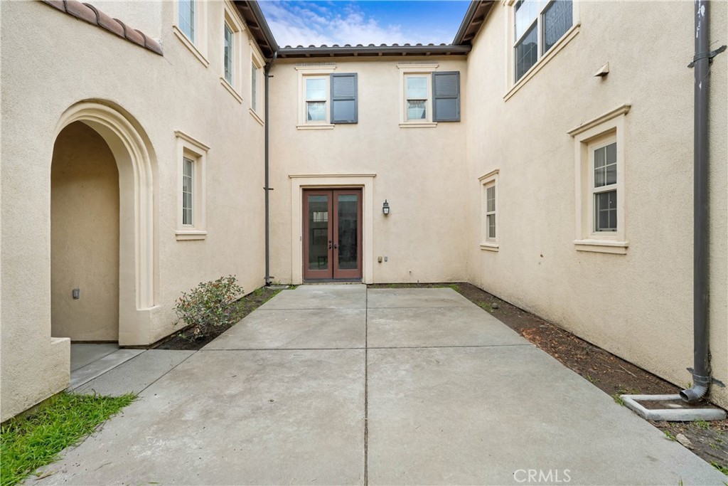 Photo 19 of 20 of 3027 S Hampton Way house