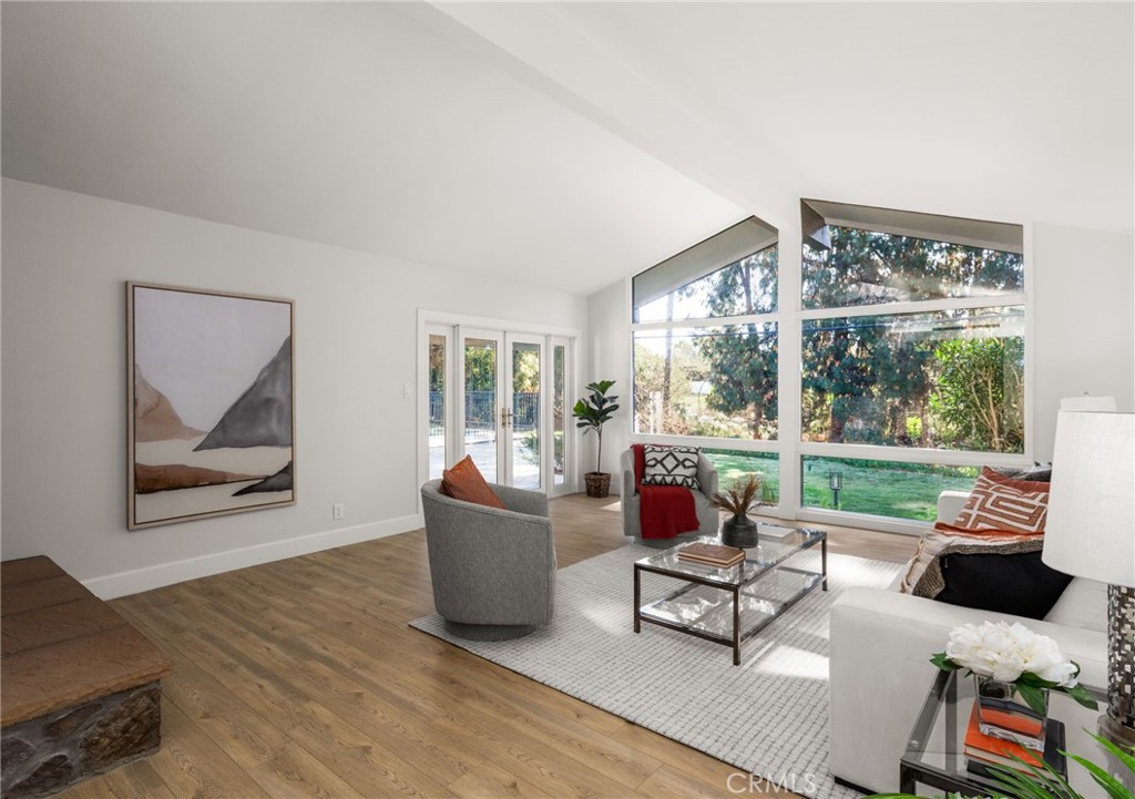 3220 Santa Monica Avenue