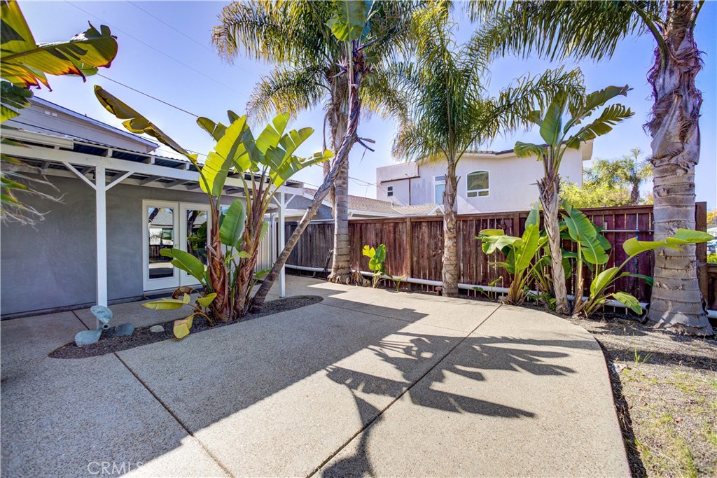221 Esparto Avenue