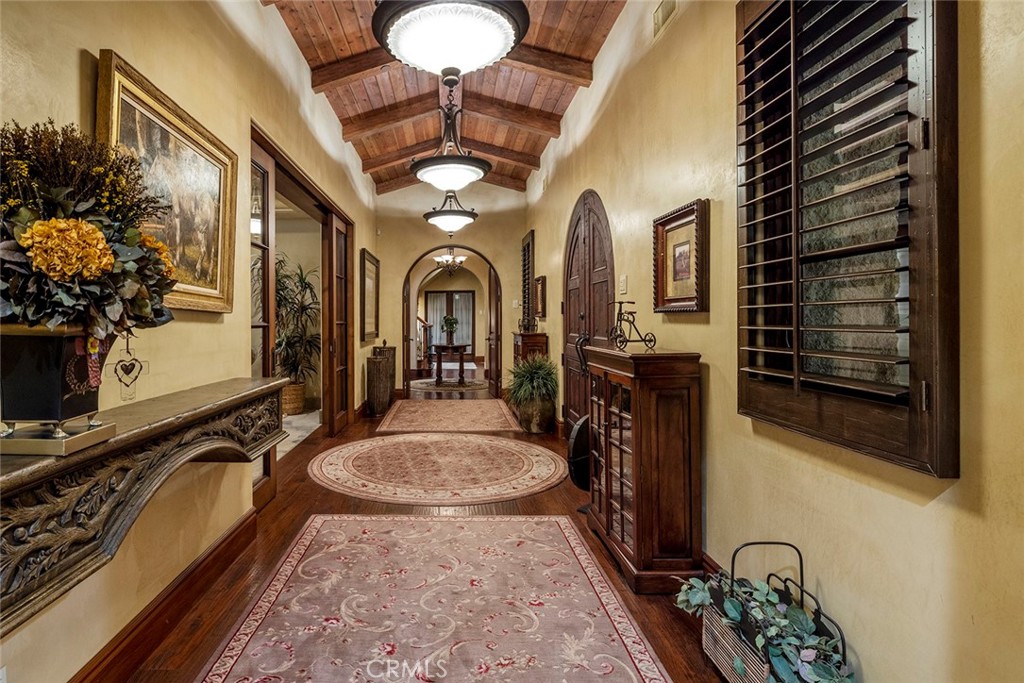 Shady Canyon Custom (SHDC) - Residential