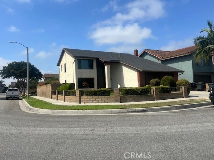 Completely remodeled home - brand new kitchen and new appliances, new flooring, newly painted. New Master bedroom bath, new windows in complete house, A great quiet neighborhood - Short walk to Mayfair High School



** Owner financing**