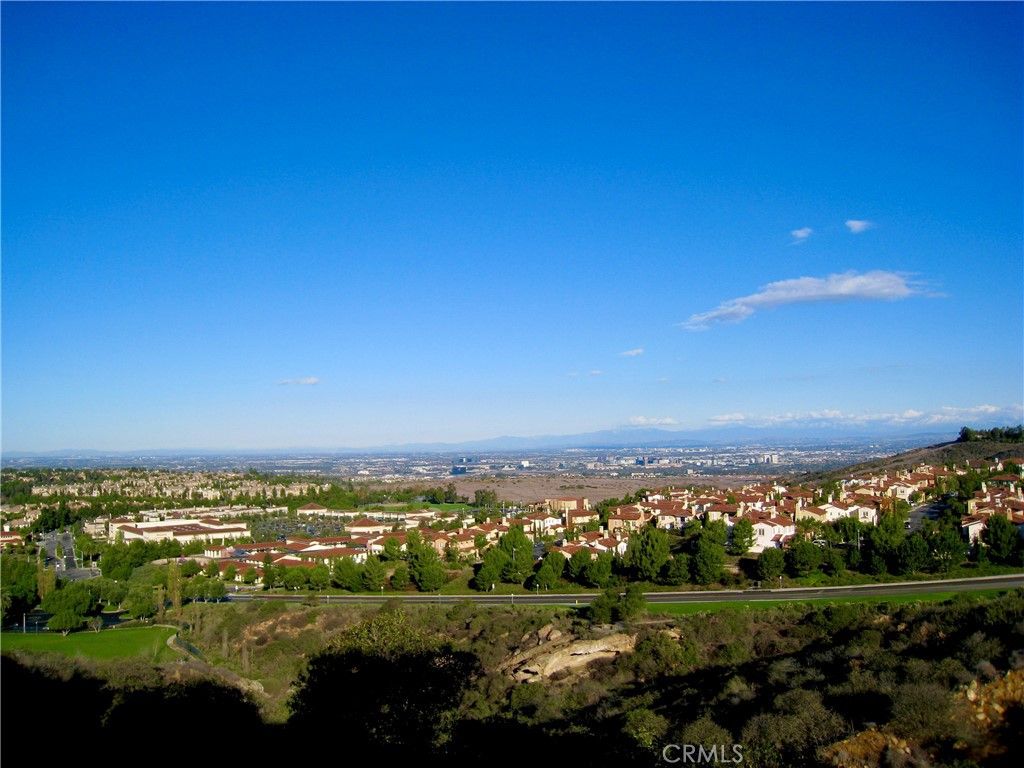 listing image 130725704686722319783