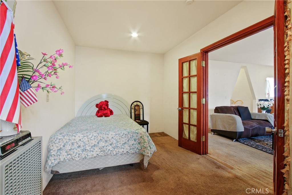 Circle (CA) - Residential