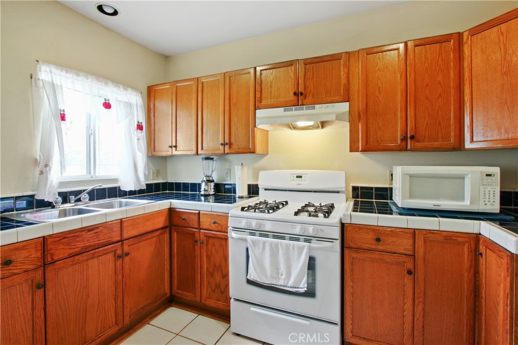 Circle (CA) - Residential