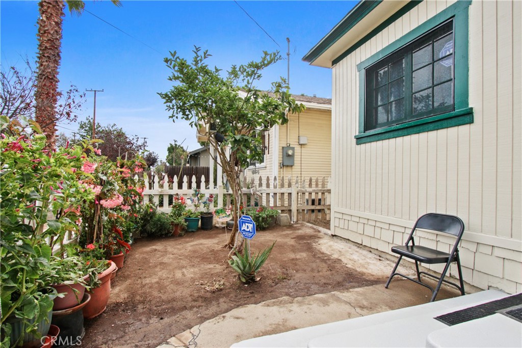 Circle (CA) - Residential