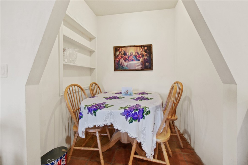 Circle (CA) - Residential