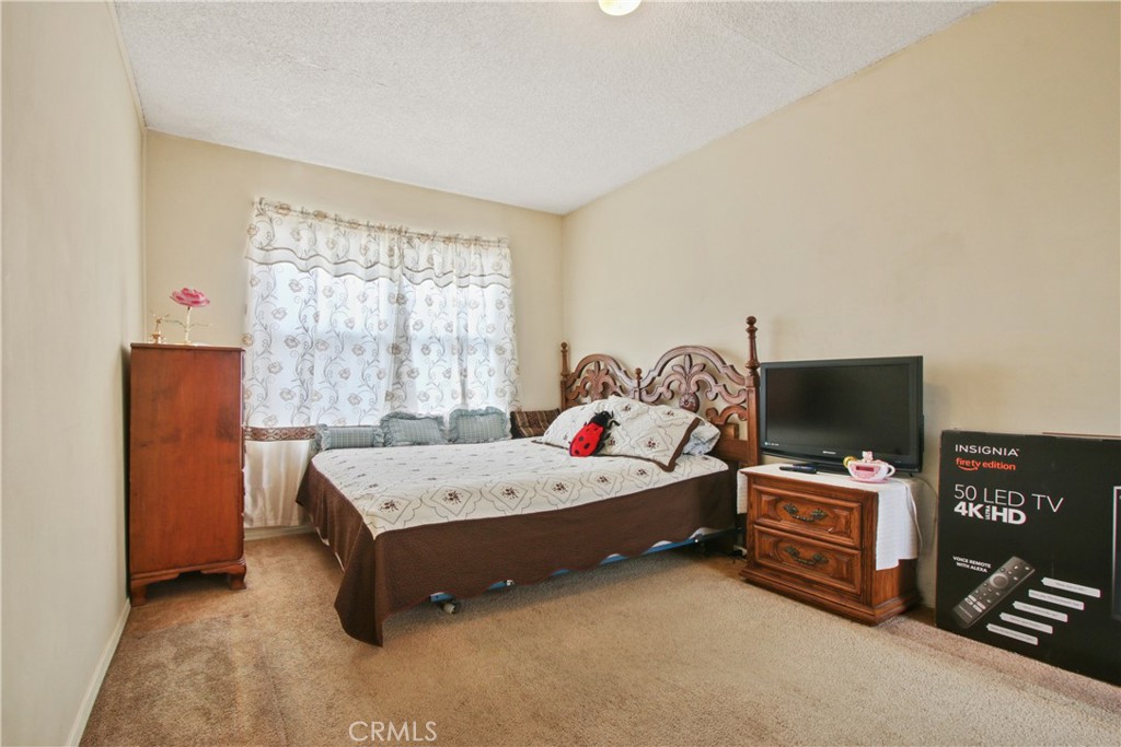 Circle (CA) - Residential