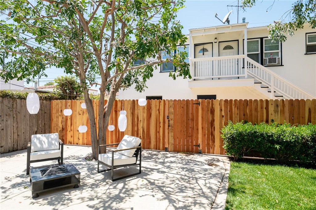 Circle (CA) - Residential