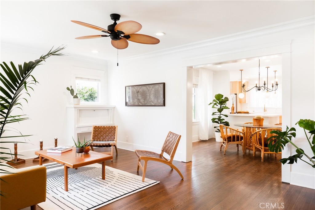 Circle (CA) - Residential