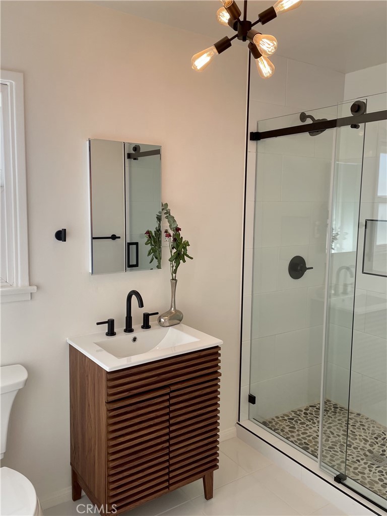 Circle (CA) - Residential