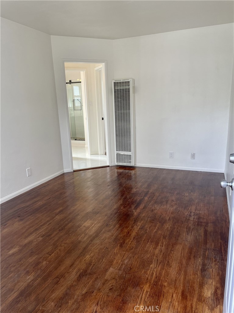 Circle (CA) - Residential