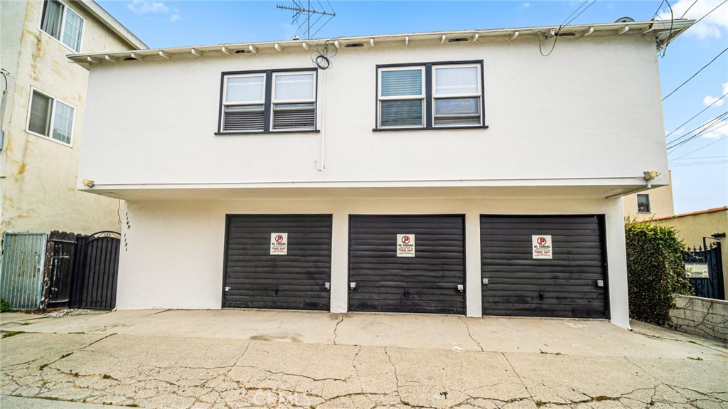 Circle (CA) - Residential