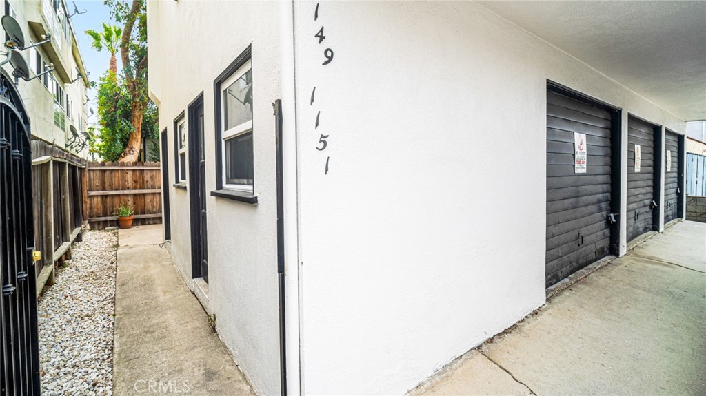 Circle (CA) - Residential