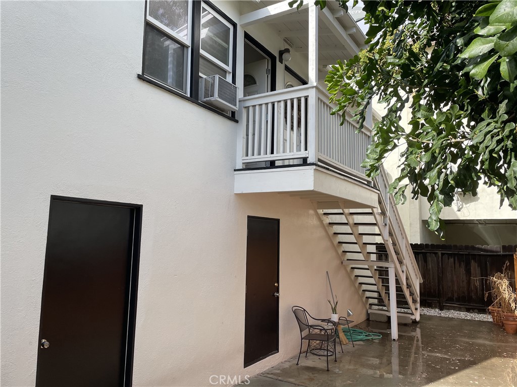 Circle (CA) - Residential