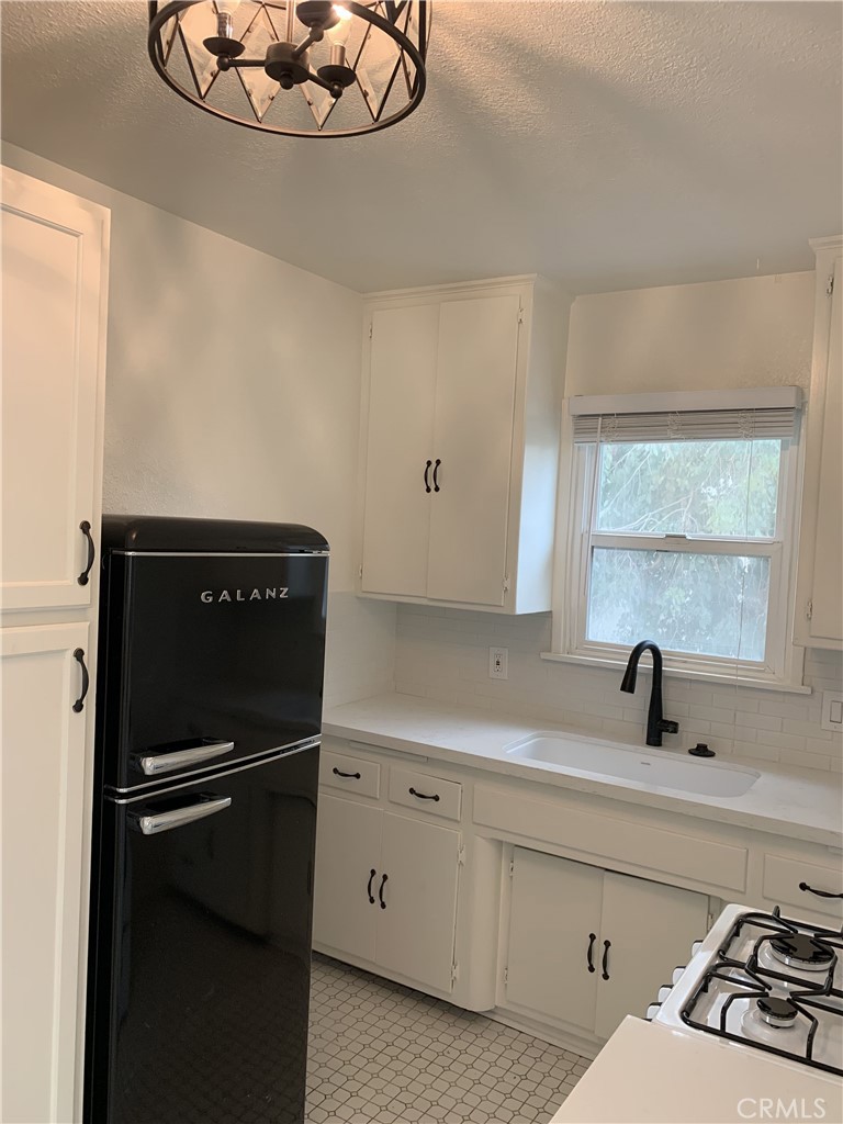 Circle (CA) - Residential