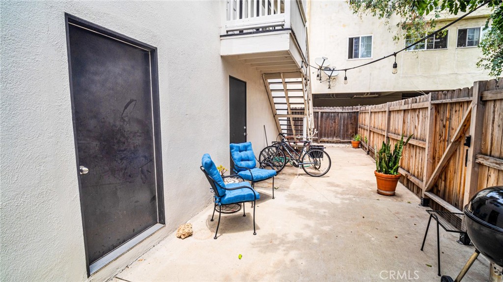 Circle (CA) - Residential