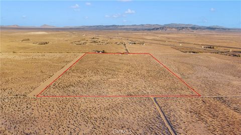 A home in Newberry Springs