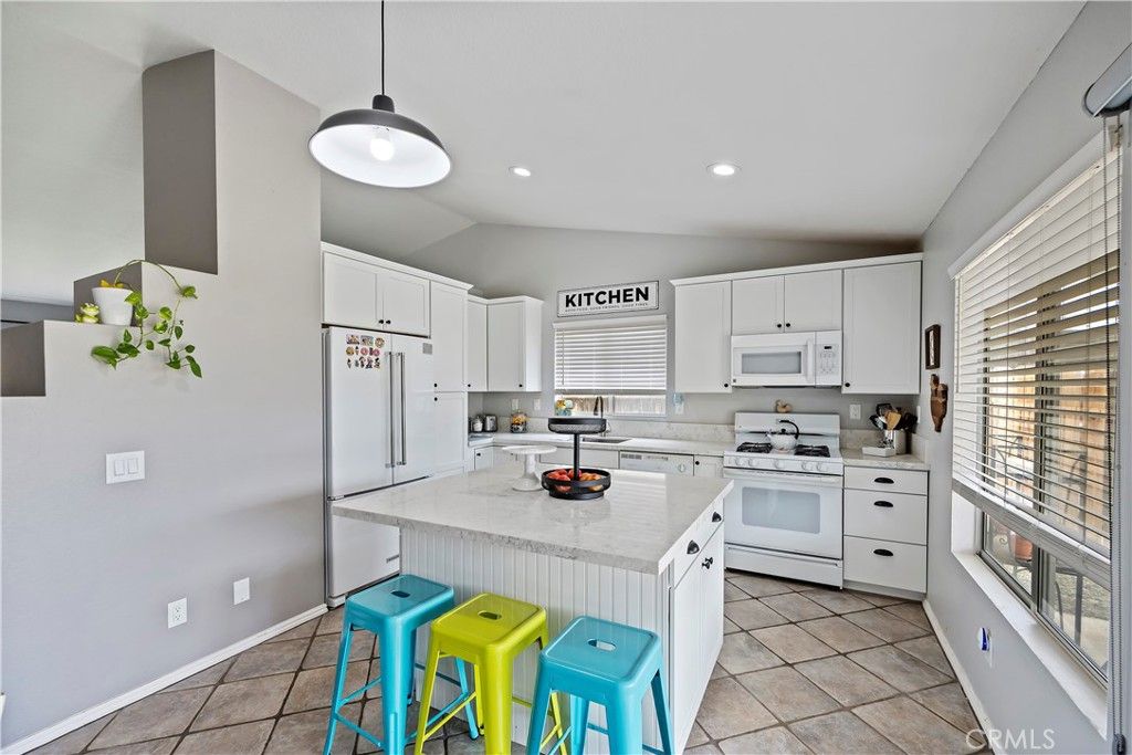listing image 130723094361337332463