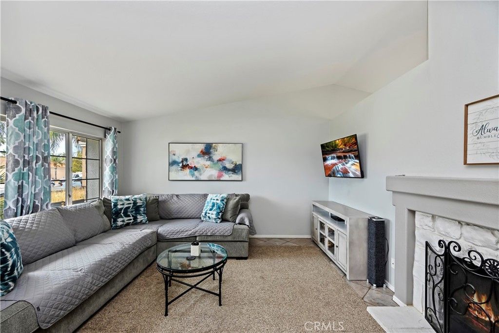 listing image 130727102480940211609