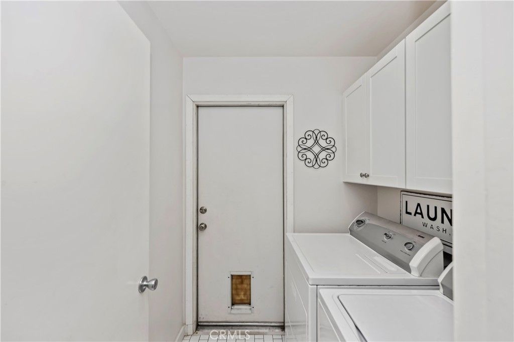 listing image 130728600842715487839