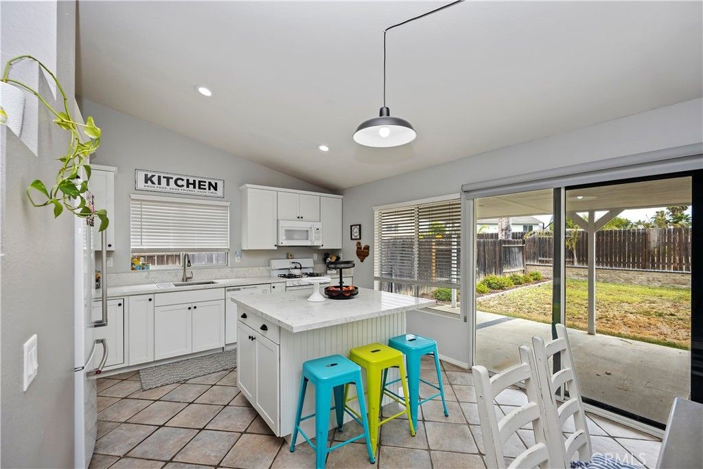 listing image 130722232347875002227