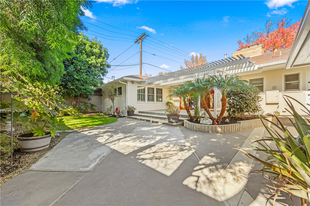 Bixby Knolls (BK) - Residential