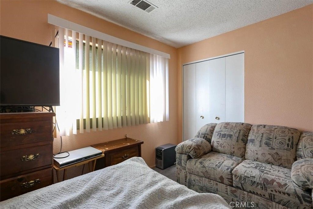 listing image 130729949444429513865