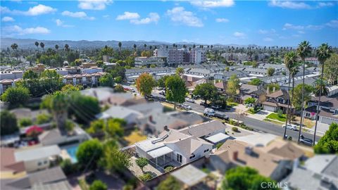 A home in Reseda