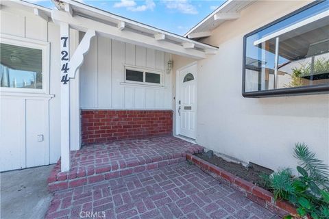 A home in Reseda