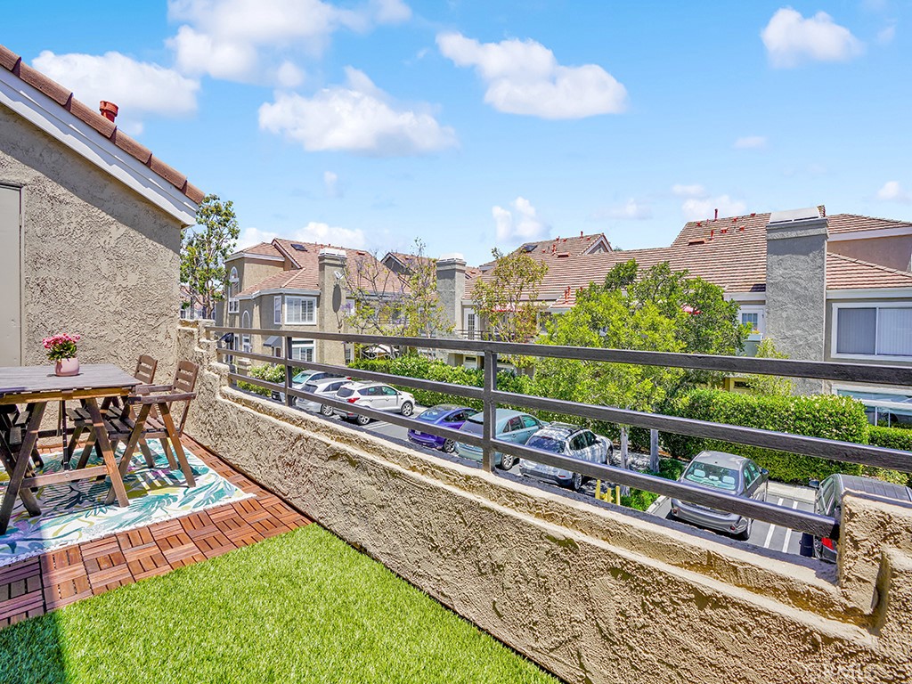 Expressions (RNE) - Residential Lease