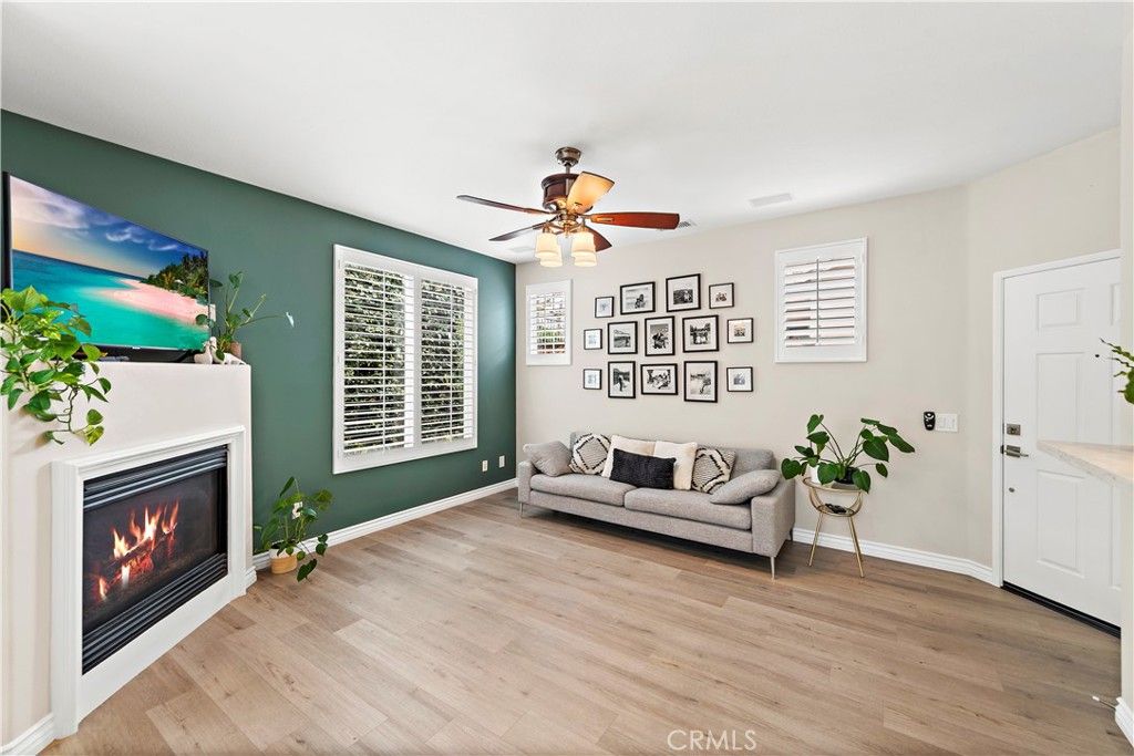 listing image 130729337909132404128