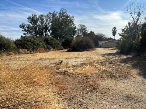 A home in Lake Elsinore