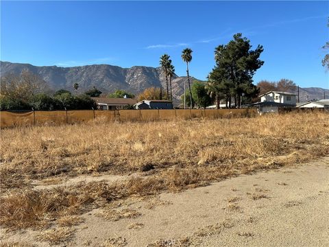 A home in Lake Elsinore