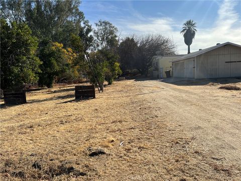 A home in Lake Elsinore