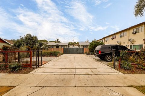 9515 Victoria Avenue South Gate CA 90280