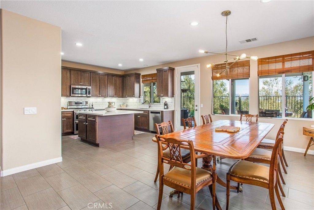 listing image 130728172771460300065