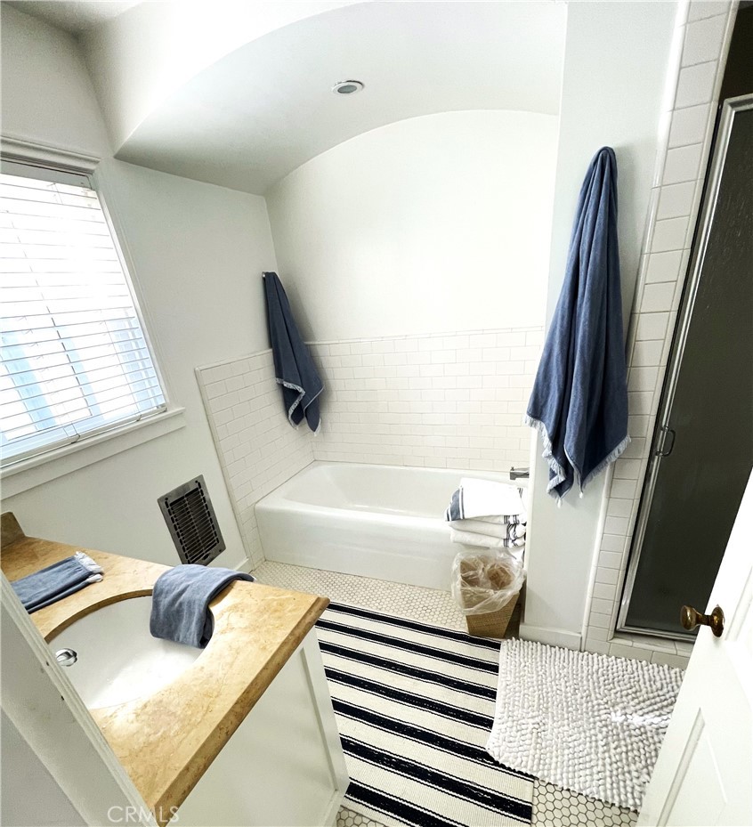 Lido Island (LIDO) - Residential