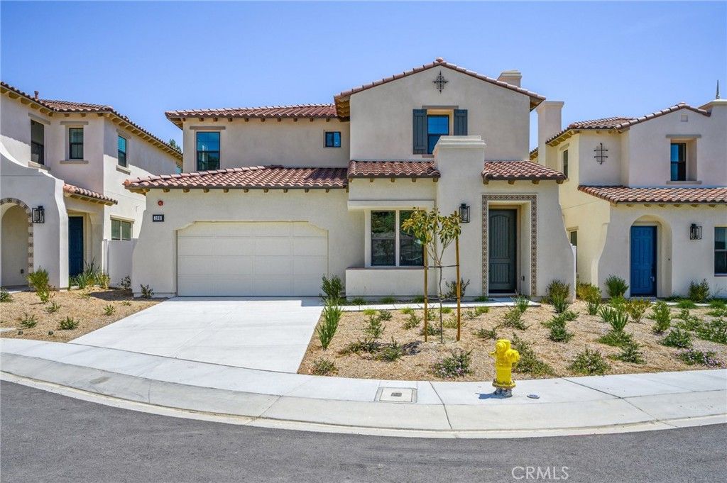 listing image 130727028559813766576