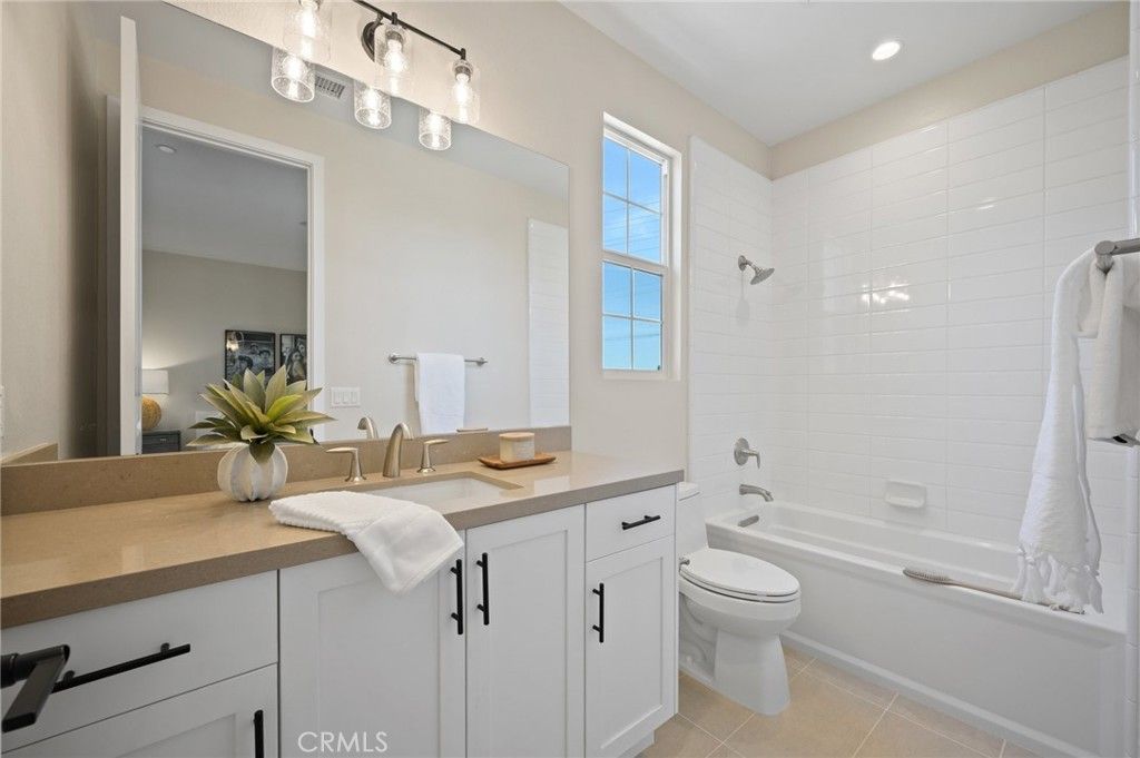 listing image 130720989657459725831