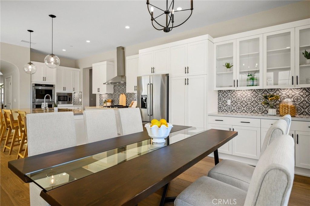 listing image 130722545884828895985