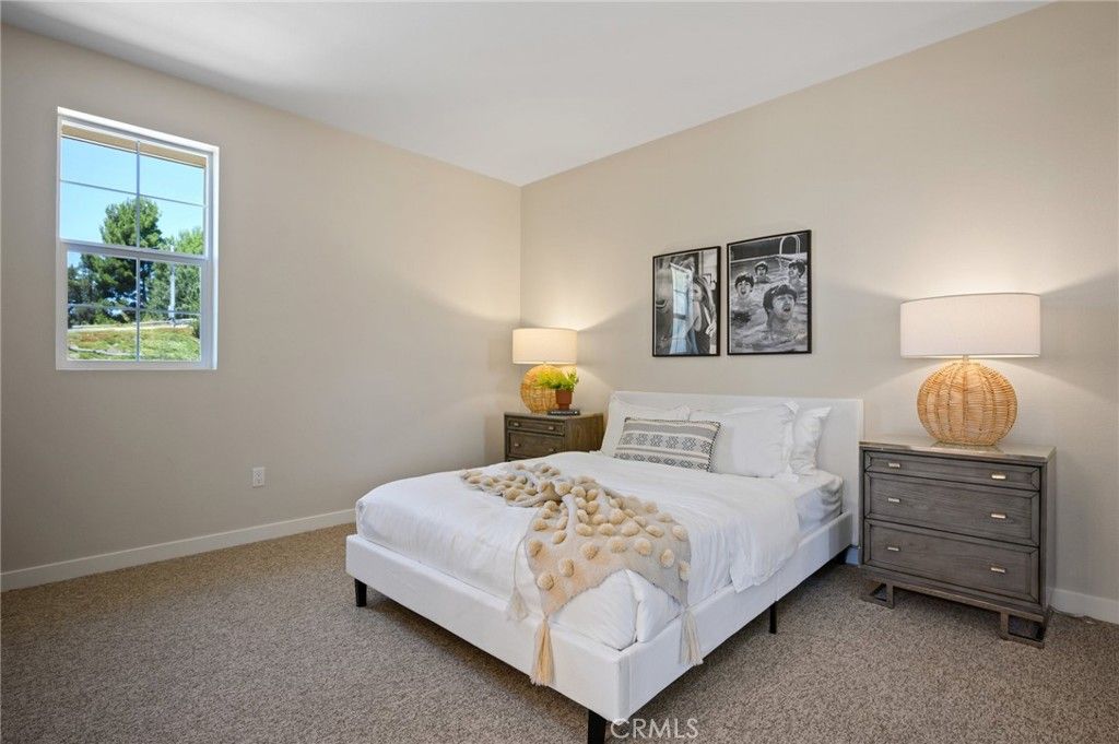 listing image 130726803757923733651