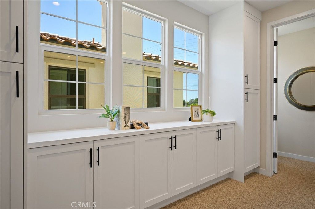 listing image 130729142024624624275