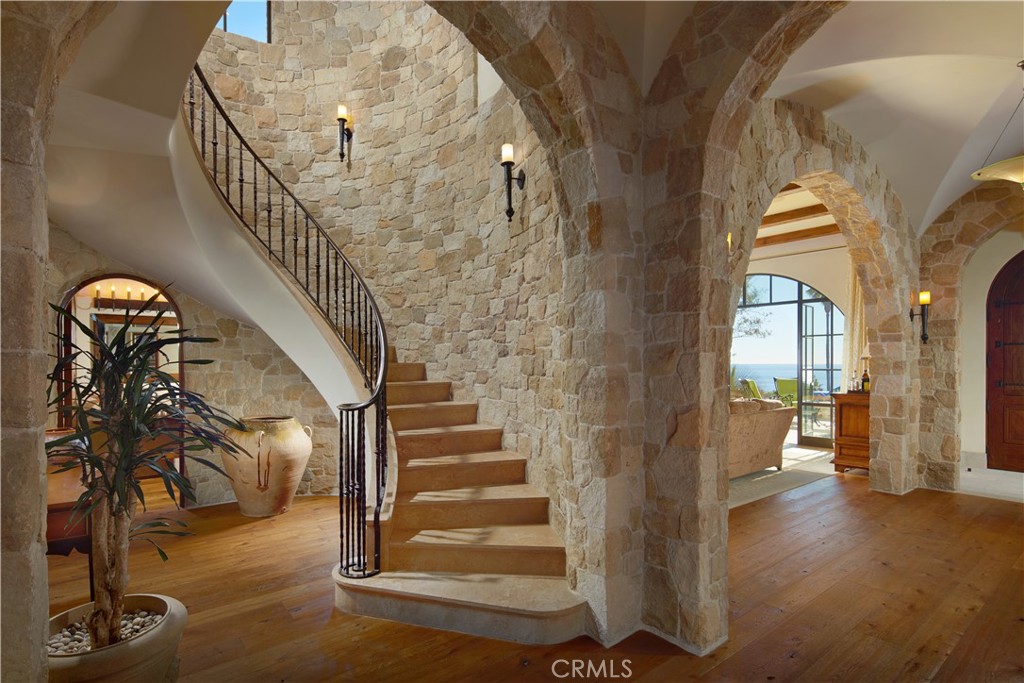 Corona del Mar South of PCH (CDMS) - Residential