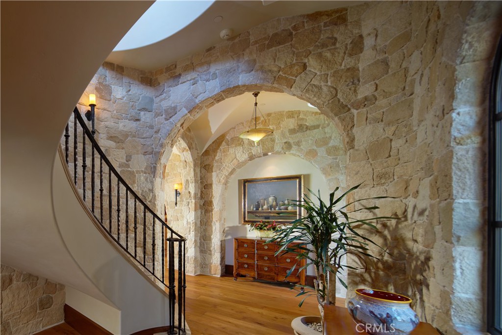 Corona del Mar South of PCH (CDMS) - Residential