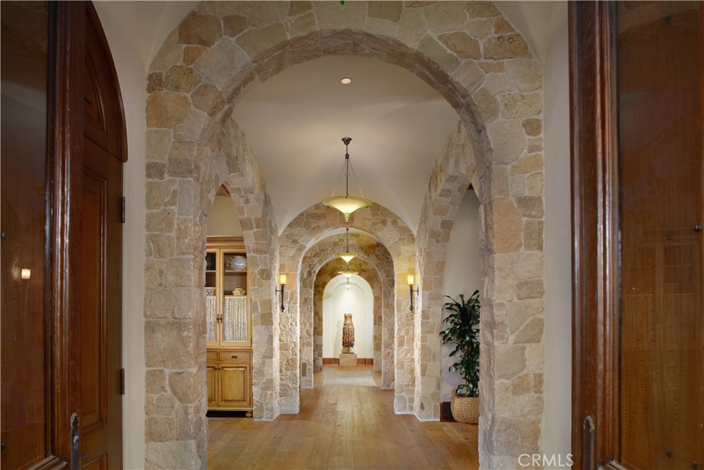 Corona del Mar South of PCH (CDMS) - Residential