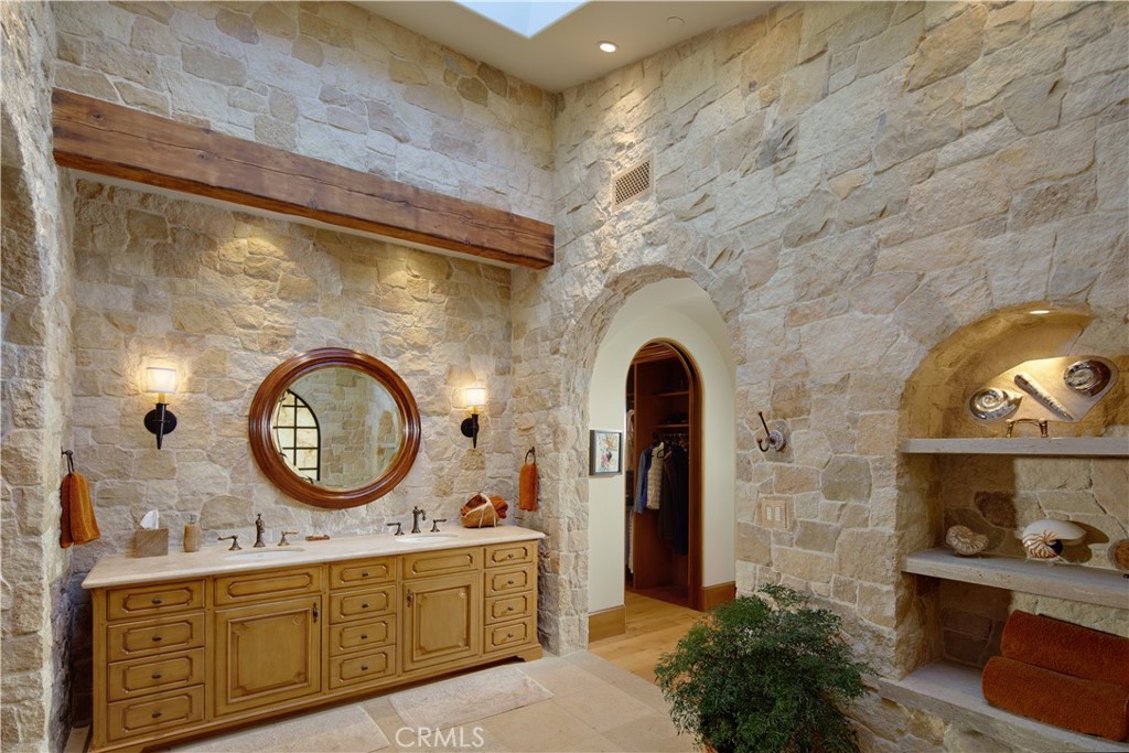 Corona del Mar South of PCH (CDMS) - Residential