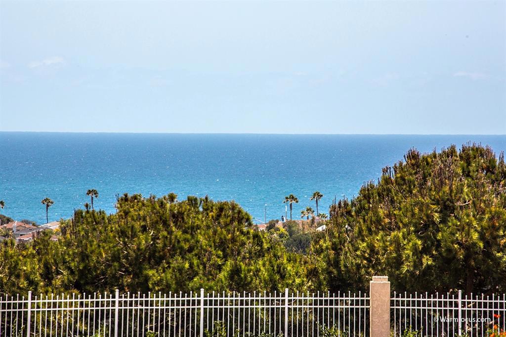 Move in ready. Ocean views from upstairs & downstairs. Private-entry single car garage. Upgraded kitchen and bathrooms. Walk to Pacific Rim Elementary, Beach, Poinsettia Park, convenient to Poinsettia I-5 access. Immaculate beautifully remodeled townhome. Private-entry garage, Granite Kitchen Counters, SS chef grade Appliances, Plantation Shutters, Walk-in closets, cherry hardwood flooring. Owner prepaid reserved 1 year RV park space for large Class “A” motor home, boat, Neighborhoods: Carlsbad Crest Equipment: Dryer,Garage Door Opener, Range/Oven, Washer Other Fees: 0 Sewer: Sewer Connected Topography: LL