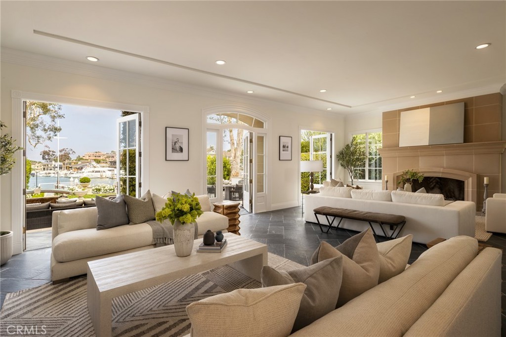 Harbor Island (HARI) - Residential