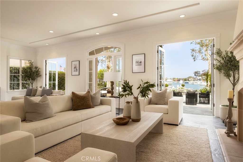 Harbor Island (HARI) - Residential